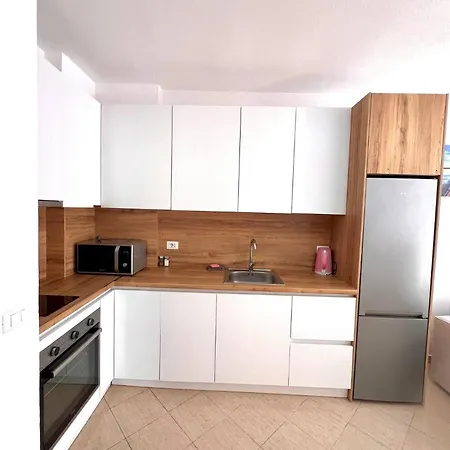 Minimal Mare By Adriatic Living Durrës